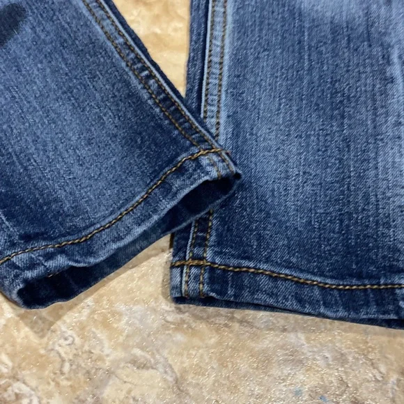 Boys size 5 silver jeans. Snap and zip close. (35/5) - Picture 11 of 16